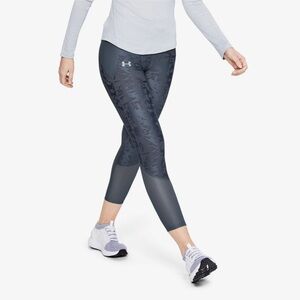 UNDER ARMOUR® QUALIFIER SPEEDPOCKET SMUDGED CROP